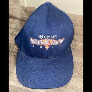 FlexFit WWC Art city days hat